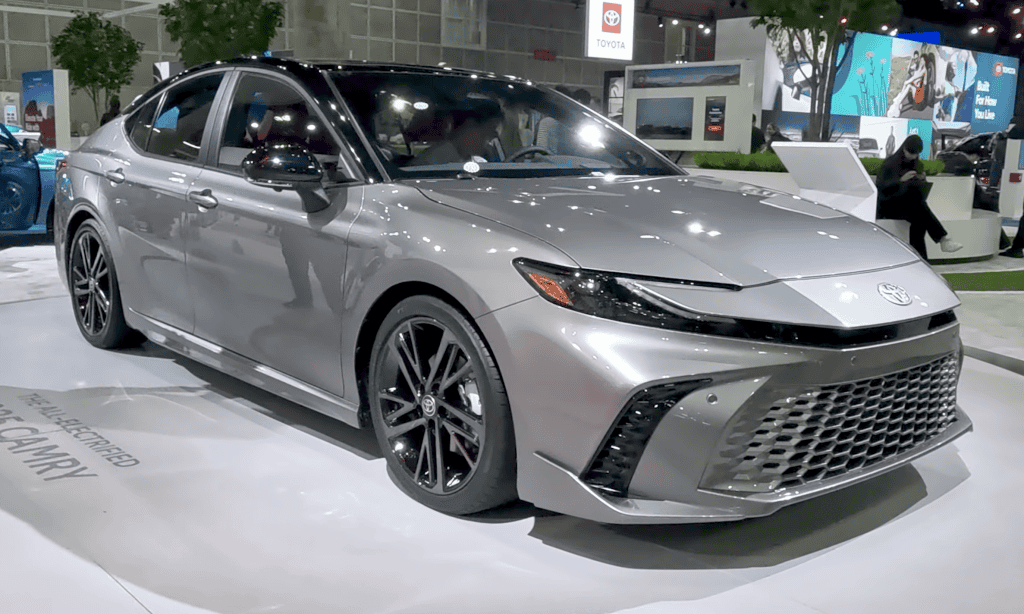 2025 Toyota Camry Hybrid XSE (United States) front view
